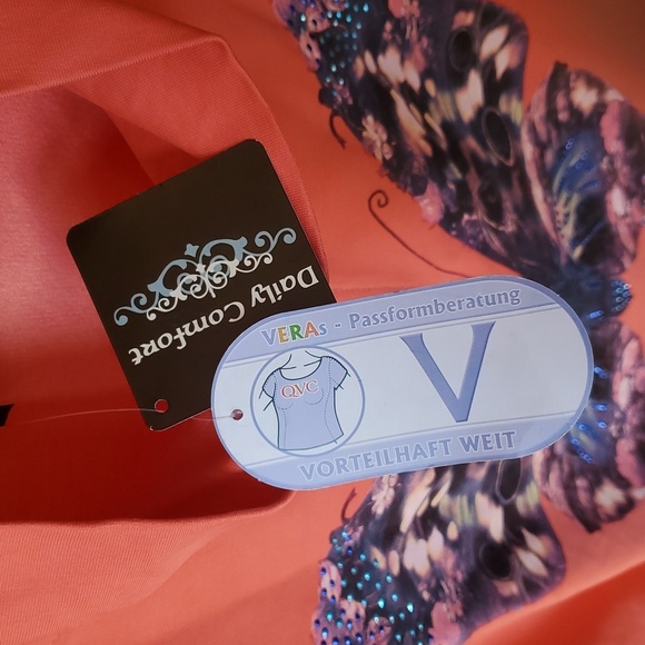 Daily Comfort Short Sleeve Butterfly Graphic 1/4 Zip Pullover Sz. 3XL Top - Picture 4 of 13